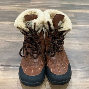 UGG lace up boots (leather/shearling/suede/rubber)